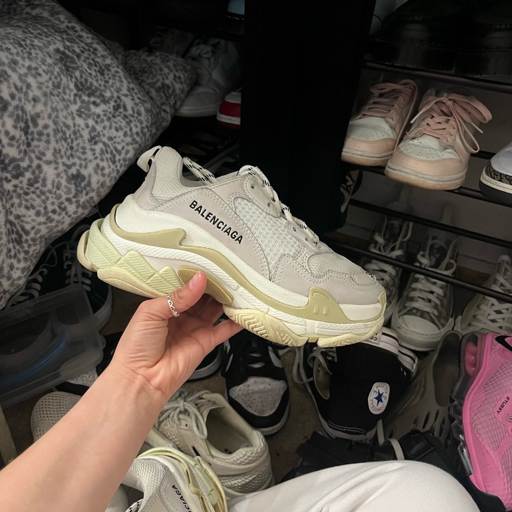 Balenciaga triple S